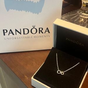colar de prata infinito pandora original com caixa e sacola 131270995?action_source=67326&ref=home_home&rsp=1&rspix=1