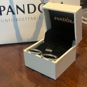 pandora brincos argola grande 129861656?action_source=67326&ref=home_home&rsp=1&rspix=1