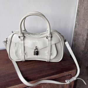 bolsa luiza barcelos couro off white 146877773?action_source=72767&ref=home_home&rsp=1&rspix=1