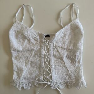 blusa de alcinha zara branca s 149742353?action_source=75868&ref=home_home&rsp=1&rspix=1