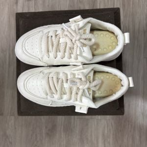 tenis prada branco 142687982?action_source=31946&ref=home_home&rsp=1&rspix=1