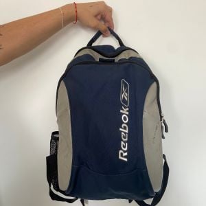 mochila reebok vintage 129232128?action_source=67388&ref=home_home&rsp=1&rspix=1