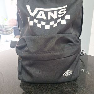 mochila vans 19 l 134961061?action_source=67388&ref=home_home&rsp=1&rspix=1