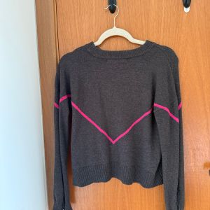 tricot shoulder 121379198?action_source=71480&ref=home_home&rsp=1&rspix=1