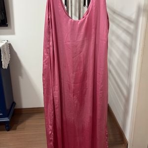 vestido longo plus size rosa 787 regata 133329354?action_source=66695&ref=home_home&rsp=1&rspix=1