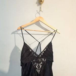 slipdress renda zara slip dress 135211621?action_source=31319&ref=home_home&rsp=1&rspix=1