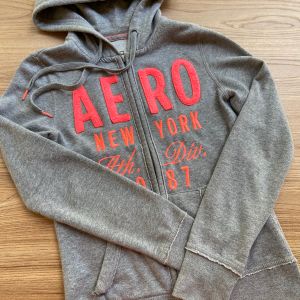 moletom feminino arepostale original importado 105665911?action_source=70688&ref=home_home&rsp=1&rspix=1