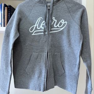 moletom cinza aeropostale 123845191?action_source=70688&ref=home_home&rsp=1&rspix=1