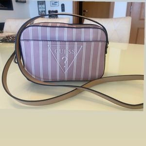 bolsa guess maravilhosa 143441806?action_source=76594&ref=home_home&rsp=1&rspix=1