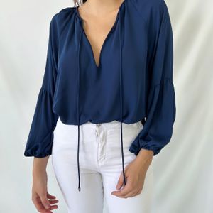 blusa manga longa azul decote v le lis blanc 135756221?action_source=70657&ref=home_home&rsp=1&rspix=1