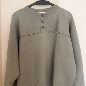 sueter zara feminino cinza esverdeado m 140225678?action_source=70522&ref=home_home&rsp=1&rspix=1