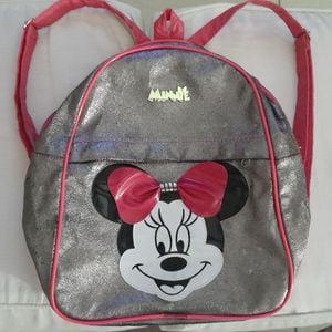 mochilinha minnie 129309411?action_source=66794&ref=home_home&rsp=1&rspix=1