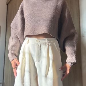 blusa cropped tricot gola alta cinza 137724458?action_source=70522&ref=home_home&rsp=1&rspix=1