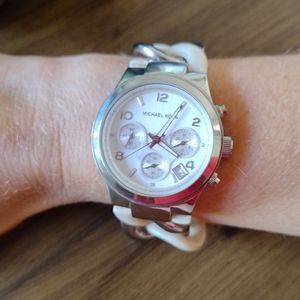 MICHAEL KORS Rose Gold -tone Runway Chronograph Ladies Watch MK5223 Michael Kors Mk5314 Ladies Watch with Rose Gold Bracelet and  main image 4