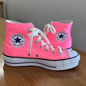 tenis all star rosa 145149511?action_source=67222&ref=home_home&rsp=1&rspix=1