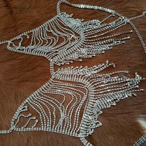 top de pedrarias luxo carnaval 134947675?action_source=67456&ref=home_home&rsp=1&rspix=1