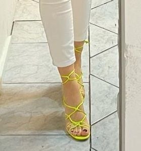 sandalia de tiras 134981817?action_source=64649&ref=home_home&rsp=1&rspix=1