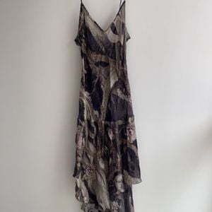 vestido midi ou blusa fluido em 100 seda 134735263?action_source=31319&ref=home_home&rsp=1&rspix=1