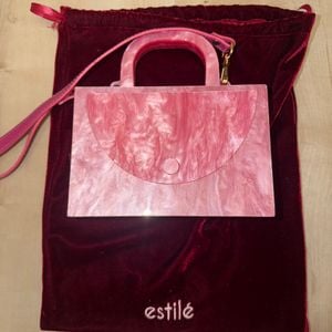 bolsa estile de acrilico rosa 144752948?action_source=64648&ref=home_home&rsp=1&rspix=1