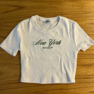 cropped branco canelado new york zara 138134652?action_source=72470&ref=home_home&rsp=1&rspix=1