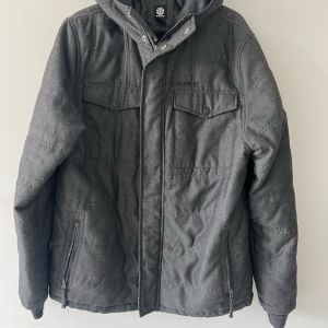 casaco de inverno element cinza g 139324811?action_source=70094&ref=home_home&rsp=1&rspix=1