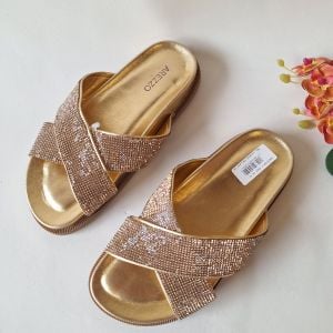 nova sandalia slide arezzo dourada strass tamanho 34 151946397?action_source=77221&ref=home_home&rsp=1&rspix=1