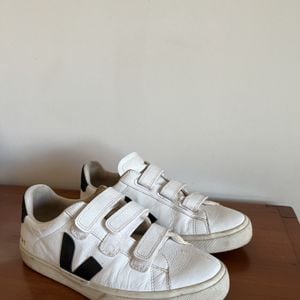 tenis vert branco e preto 41 144597432?action_source=31946&ref=home_home&rsp=1&rspix=1