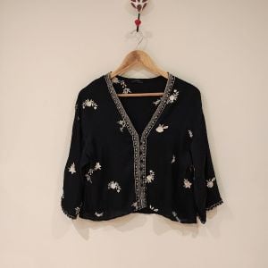 blusa camisa croped 118742002?action_source=68872&ref=home_home&rsp=1&rspix=1