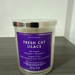 vela white barn fresh cut lilacs 227g 152743497?action_source=77422&ref=home_home&rsp=1&rspix=1