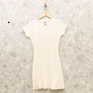 vestido off white 4you 118313599?action_source=67322&ref=home_home&rsp=1&rspix=1