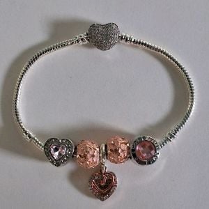 pulseira de prata com berloques 144153604?action_source=67326&ref=home_home&rsp=1&rspix=1