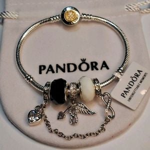 lindissima pulseira pandora em prata 925 146536572?action_source=67326&ref=home_home&rsp=1&rspix=1