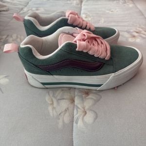 tenis vans plataforma camurca verde 37 145194126?action_source=31946&ref=home_home&rsp=1&rspix=1