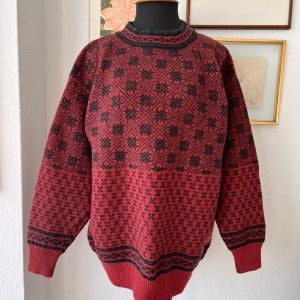 sueter vintage wytcher la pura vermelho g 145588603?action_source=73496&ref=home_home&rsp=1&rspix=1
