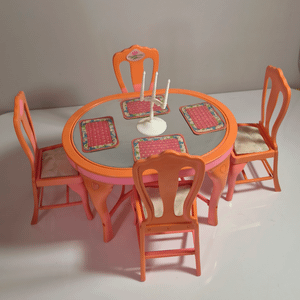 brinquedo sala de jantar da barbie estrela anos 90 142269405?action_source=72107&ref=home_home&rsp=1&rspix=1