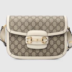 gucci horsebit beige gg bolsa 144501652?action_source=72470&ref=home_home&rsp=1&rspix=1
