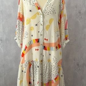 vestido cantao estampado botoes 153497723?action_source=77221&ref=home_home&rsp=1&rspix=1