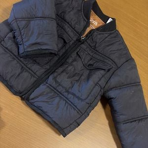 casaco zara infantil preto 12 18 meses 140869869?action_source=70522&ref=home_home&rsp=1&rspix=1