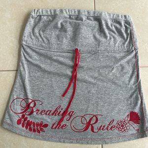 saia cinza esportiva estilo basquete tamanho p 109665508?action_source=69599&ref=home_home&rsp=1&rspix=1