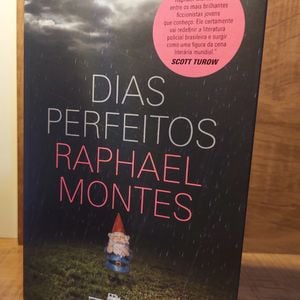 livro dias perfeitos de raphael montes capa comum 149528486?action_source=76402&ref=home_home&rsp=1&rspix=1