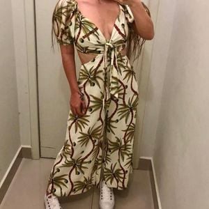 macacao farm danca dos coqueiros de linho tamanho p 133791515?action_source=67222&ref=home_home&rsp=1&rspix=1