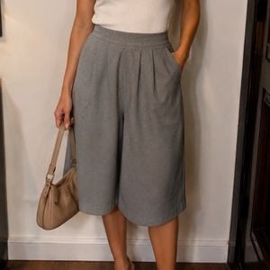 pantacourt zara basic cinza p 147066689?action_source=72767&ref=home_home&rsp=1&rspix=1