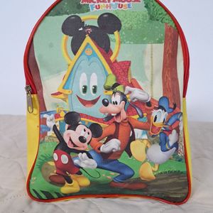 mochila infantil mickey 133341698?action_source=66794&ref=home_home&rsp=1&rspix=1