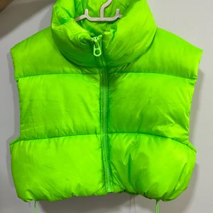 colete puffer zara verde neon 88270764?action_source=77124&ref=home_home&rsp=1&rspix=1
