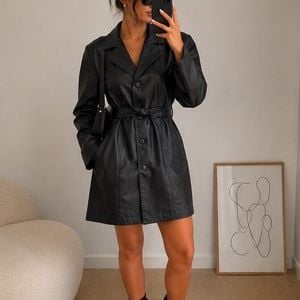 trench coat tina brunelli couro legitimo p 145806574?action_source=31319&ref=home_home&rsp=1&rspix=1