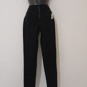 calca aeropostale 119225294?action_source=70688&ref=home_home&rsp=1&rspix=1