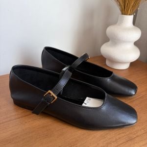 sapatilha zara couro preta 36 152298950?action_source=67222&ref=home_home&rsp=1&rspix=1
