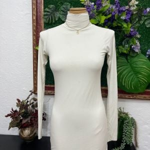 vestido malha manga longa creme 128031420?action_source=66695&ref=home_home&rsp=1&rspix=1