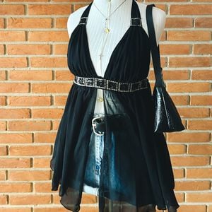 bata frente unica halter neck em chiffon do p ao gg y2k boho chic 143196250?action_source=72470&ref=home_home&rsp=1&rspix=1