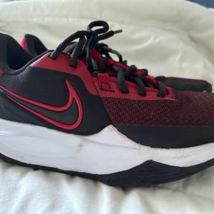 tenis nike 117445543?action_source=31946&ref=home_home&rsp=1&rspix=1